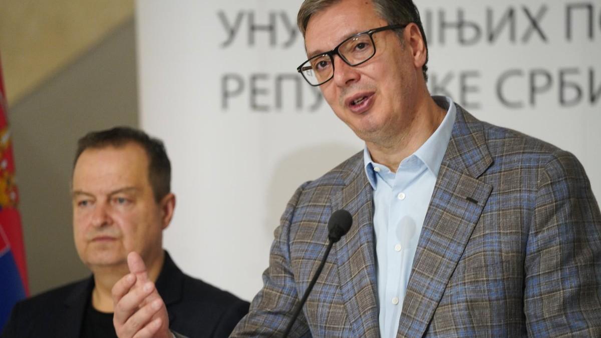 “sam-cu-voziti-20-dana-i-obilaziti-srbiju”-vucic:-necu-ici-kao-predsednik-u-parlamentarnu-kampanju,-ici-cu-kao-obican-gradanin “sam-cu-voziti-20-dana-i-obilaziti-srbiju”-vucic:-necu-ici-kao-predsednik-u-parlamentarnu-kampanju,-ici-cu-kao-obican-gradanin