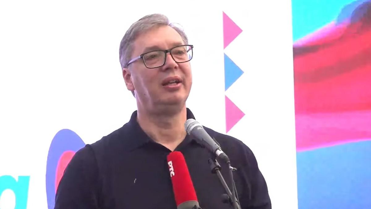 “cekali-smo-14-godina-na-ovo”-vucic-otkrio-u-vladimirovcima:-razgovarao-sam-sa-predsednikom-rumunije,-gradimo-brzu-saobracajnicu! “cekali-smo-14-godina-na-ovo”-vucic-otkrio-u-vladimirovcima:-razgovarao-sam-sa-predsednikom-rumunije,-gradimo-brzu-saobracajnicu!