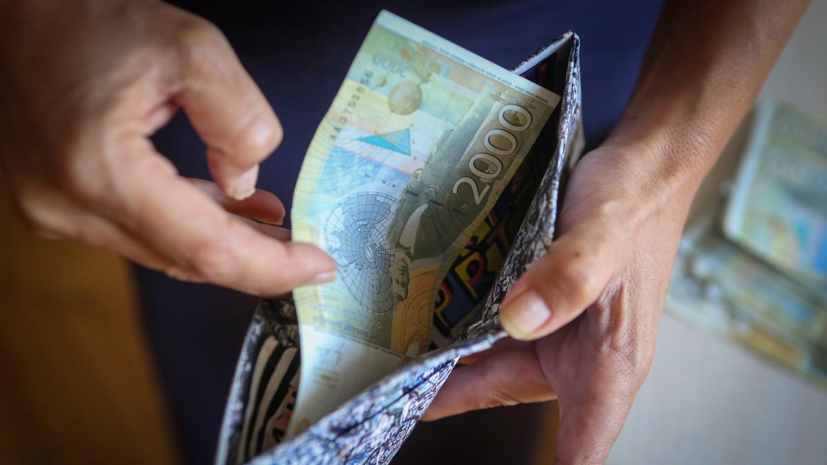 kredit-ili-minus?-sta-se-vise-isplati-kada-vam-hitno-treba-novac:-jedna-opcija-je-“nuzno-zlo”,-a-druga-bankarska-zamka-–-racunica kredit-ili-minus?-sta-se-vise-isplati-kada-vam-hitno-treba-novac:-jedna-opcija-je-“nuzno-zlo”,-a-druga-bankarska-zamka-–-racunica