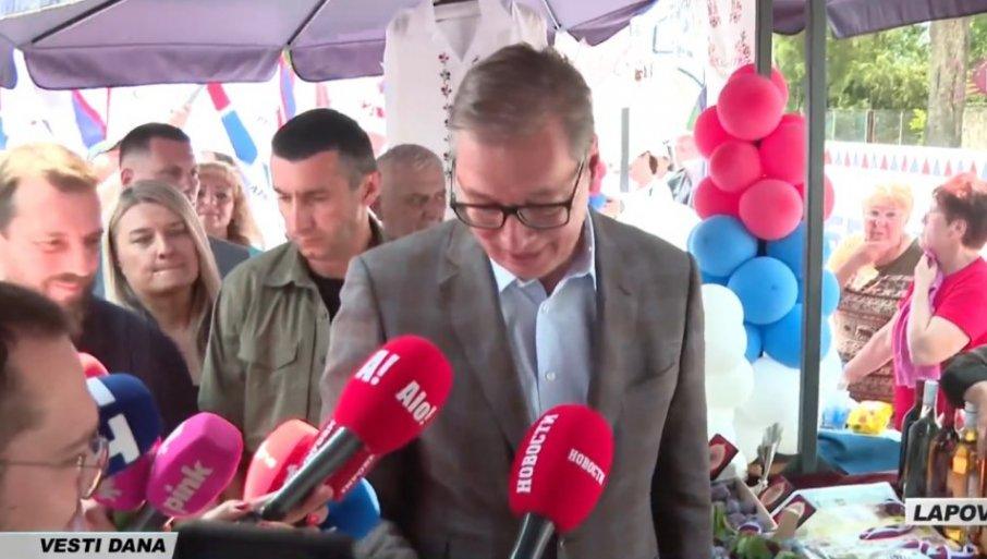 “ne-dirajte-nam-u-koren,-boricemo-se-jace-nego-ikada”-vucic-uporedio-srbiju-sa-sljivom,-pa-odbrusio-opoziciji:-stide-se-svoje-politike “ne-dirajte-nam-u-koren,-boricemo-se-jace-nego-ikada”-vucic-uporedio-srbiju-sa-sljivom,-pa-odbrusio-opoziciji:-stide-se-svoje-politike