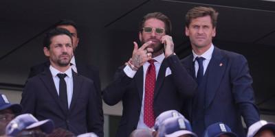 spanija-slavila-gol-za-titulu,-ramos-ostao-u-klozetu?-kamere-otkrile-neverovatnu-scenu-(video) spanija-slavila-gol-za-titulu,-ramos-ostao-u-klozetu?-kamere-otkrile-neverovatnu-scenu-(video)
