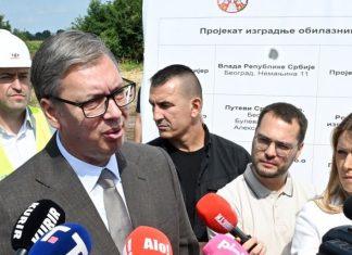 VUČIĆ U VELIKOJ PLANI I SVILAJNCU Predsednik poručio građanima: Čuvaćemo radna mesta (VIDEO) vucic-u-velikoj-plani-i-svilajncu-predsednik-porucio-gradanima:-cuvacemo-radna-mesta-(video)