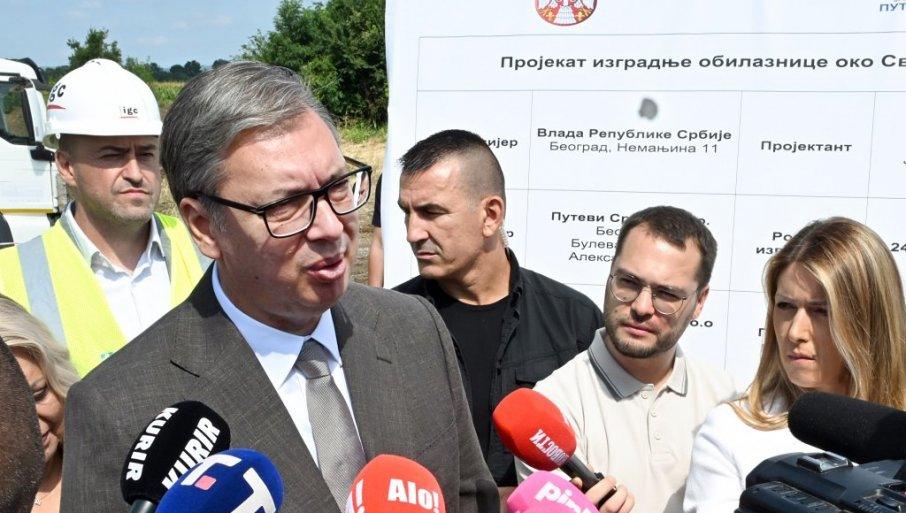 vucic-u-velikoj-plani-i-svilajncu-predsednik-porucio-gradanima:-cuvacemo-radna-mesta-(video) vucic-u-velikoj-plani-i-svilajncu-predsednik-porucio-gradanima:-cuvacemo-radna-mesta-(video)