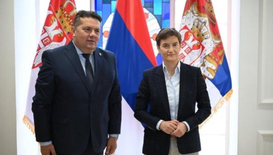 brnabic-posle-sastanka-sa-stevandicem:-ponosna-sam-na-neraskidive-veze-srbije-i-republike-srpske brnabic-posle-sastanka-sa-stevandicem:-ponosna-sam-na-neraskidive-veze-srbije-i-republike-srpske
