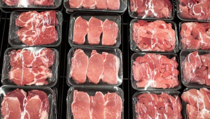 kuga-bukti,-a-cena-mesa-tinja:-traje-bitka-protiv-opasne-zaraze-svinja