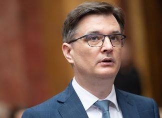 “Da li je opet holidej u pitanju, ne znam!” Jovanov o sednici na kojoj će se raspravljati o poverenju Vladi: “Jedini način da se održi bio da se utvrdi kada će blagoizvoleti da budu tu oni koji su je tražili” “da-li-je-opet-holidej-u-pitanju,-ne-znam!”-jovanov-o-sednici-na-kojoj-ce-se-raspravljati-o-poverenju-vladi:-“jedini-nacin-da-se-odrzi-bio-da-se-utvrdi-kada-ce-blagoizvoleti-da-budu-tu-oni-koji-su-je-trazili”