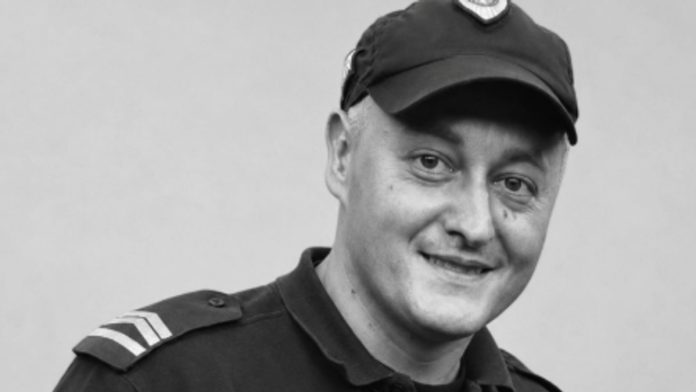 “lazi-i-napadi-bili-preveliki-teret-za-vasilija,-iza-sebe-ostavio-troje-dece”-oglasio-se-dacic-o-policajcu-koji-je-sebi-oduzeo-zivot:-“nije-ni-ucestvovao-u-dogadajima-u-valjevu”