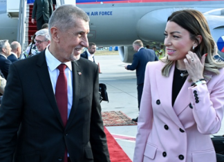 Чешки премијер Андреј Бабиш стигао у дводневну посету Србији Чешки-премијер-Андреј-Бабиш-стигао-у-дводневну-посету-Србији