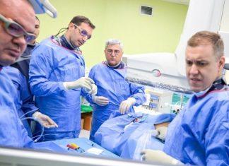 KROZ VENU NA VRATU “POPRAVILI” JETRU: U UKCS urađena zahtevna procedura na pacijentu sa portnom hipertenzijom kroz-venu-na-vratu-“popravili”-jetru:-u-ukcs-uradena-zahtevna-procedura-na-pacijentu-sa-portnom-hipertenzijom