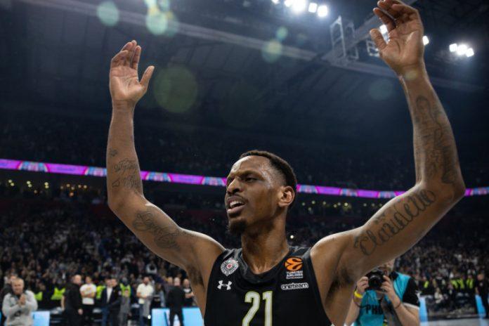 “grobari”-u-transu:-nanelija-pitali-o-povratku-u-partizan,-njegov-odgovor-zapalio-navijace!