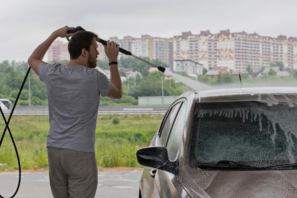 bojan-poginuo-dok-je-prao-auto-u-dvoristu!-strucnjak-upozorava:-samo-jedna-sitnica-vas-deli-od-strujnog-udara bojan-poginuo-dok-je-prao-auto-u-dvoristu!-strucnjak-upozorava:-samo-jedna-sitnica-vas-deli-od-strujnog-udara