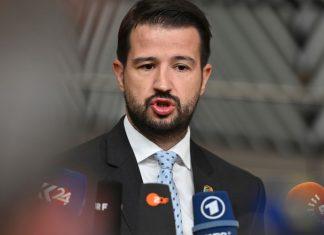 “SRBIJA MEĐU NAJVEĆIM INVESTITORIMA U CRNOJ GORI” Milatović: “Bliske države povezane istorijom i porodičnim vezama” “srbija-medu-najvecim-investitorima-u-crnoj-gori”-milatovic:-“bliske-drzave-povezane-istorijom-i-porodicnim-vezama”