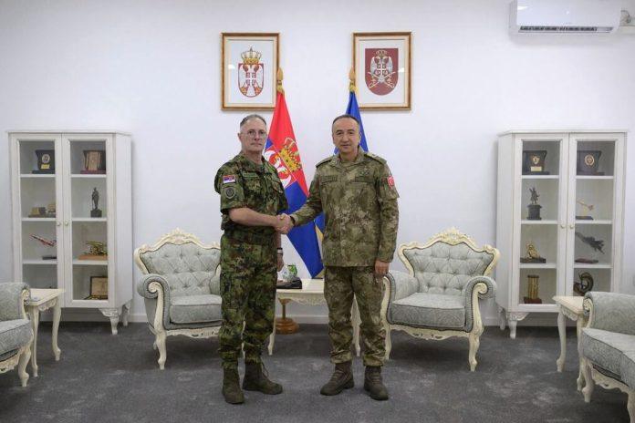 ulutas-posle-sastanka-s-generalnom-mojsilovicem:-posvecenost-kfora-trajnoj-bezbednosti-svih-na-kim-nepokolebljiva