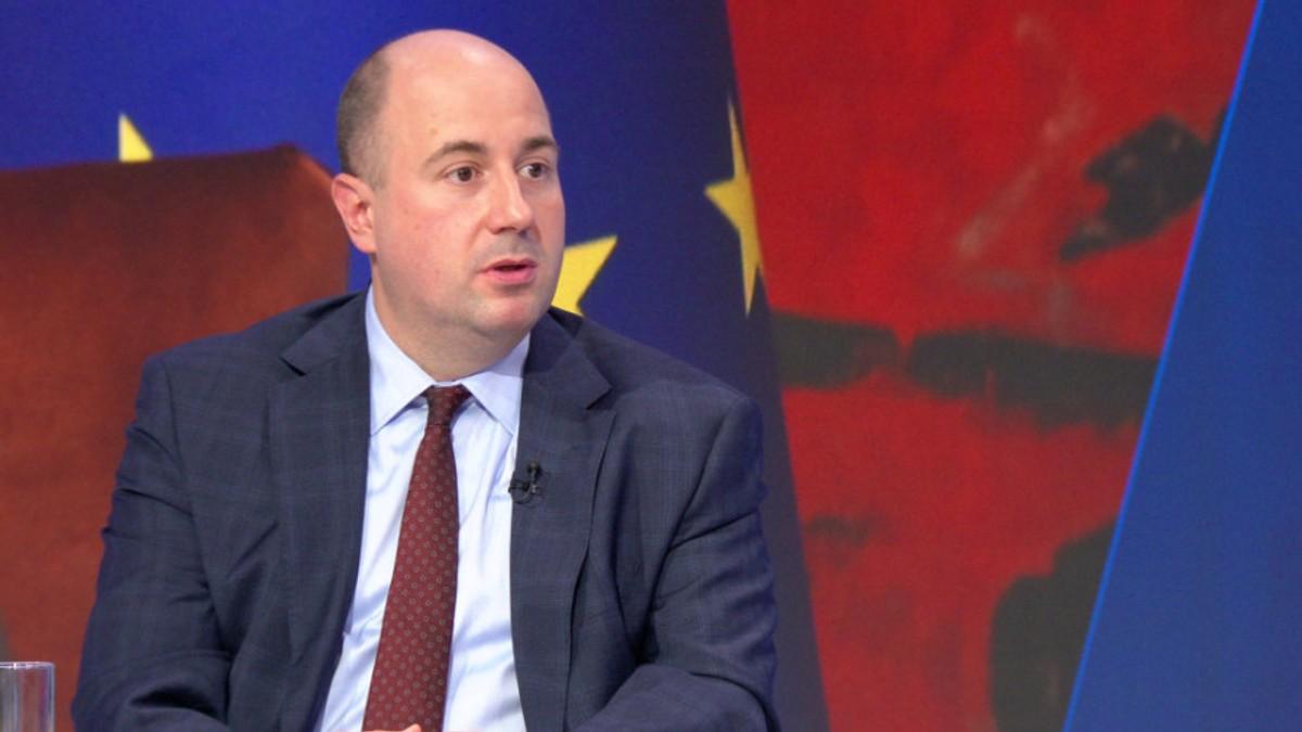 kako-je-pokrenut-strateski-dijalog-srbije-i-sad:-“otvaranje-vecih-vrata,-iako-nam-je-eu-prioritet” kako-je-pokrenut-strateski-dijalog-srbije-i-sad:-“otvaranje-vecih-vrata,-iako-nam-je-eu-prioritet”