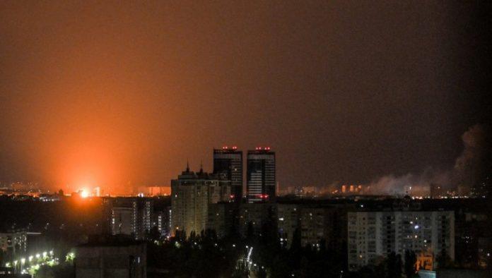 rusi-satrli-kijev-balistickim-raketama:-grad-u-rusevinama,-hitno-se-oglasilo-rukovodstvo