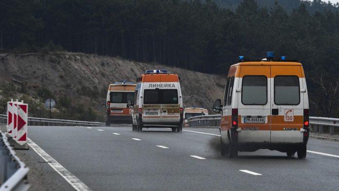 srbi-se-vracali-sa-letovanja-u-grckoj,-pa-doziveli-stravicnu-smrt!-jeziva-tragedija-na-povratku-sa-mora:-auto-se-sudario-sa-dva-slepera-u-bugarskoj!