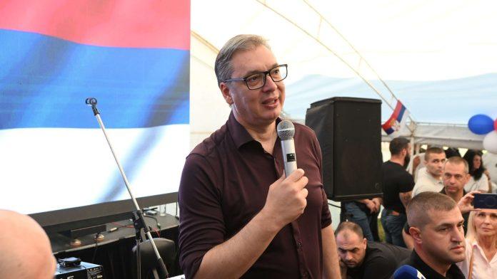 (foto,-video)-“za-2-do-4-meseca-imacemo-odlucujuce-izbore”-vucic-u-drezniku:-“sluzio-sam-vam-verno,-mnoge-noci-nisam-spavao”