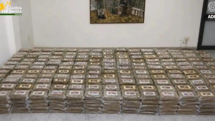 “sigurno-je-roba-koju-je-italijanska-mafija-pakovala-za-balkanski-kartel”-strucnjaci-za-“blic”-tv-o-paketima-kokaina-sa-srpskom-zastavom:-“to-apsolutno-ne-znaci-da-je-namenjen-za-srbiju”