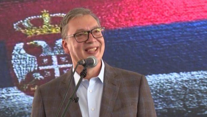 mocna-poruka-predsednika-vucica:-ne-pada-mi-na-pamet-da-bezim,-imam-strah-jedino-od-boga-i-suda-svog-naroda