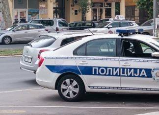 U PANČEVU UHAPŠEN MUŠKARAC: Osumnjičen za nasilje u porodici i nedozvoljenog držanja oružja u-pancevu-uhapsen-muskarac:-osumnjicen-za-nasilje-u-porodici-i-nedozvoljenog-drzanja-oruzja