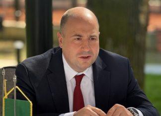 “I OPET BORKO U OFSAJDU” Kozarev odgovorio na neosnovane optužbe o carinama “i-opet-borko-u-ofsajdu”-kozarev-odgovorio-na-neosnovane-optuzbe-o-carinama