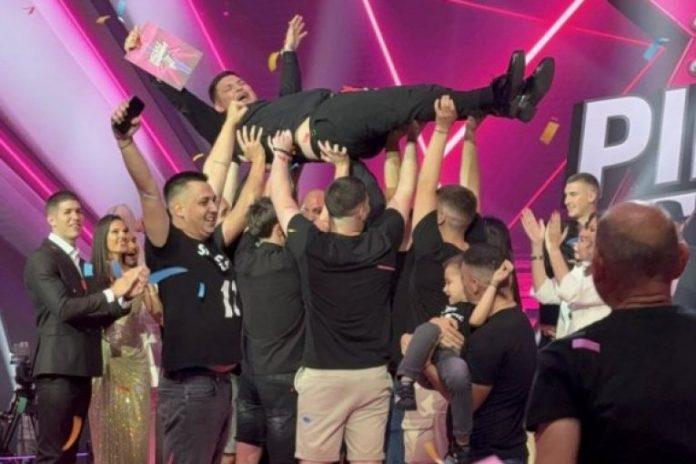 pobednik-“pinkovih-zvezda”-otkrio-pol-bebe!-emocije-na-vrhuncu-–-evo-sta-cekaju-stefan-i-lepa-jovana!-(video)