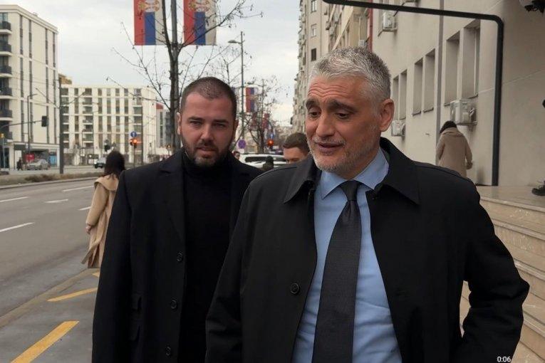 velika-tuga-nakon-radosnih-vesti:-smrtni-slucaj-slomio-aleksandra-kosa,-podelio-sliku-sa-cedom! velika-tuga-nakon-radosnih-vesti:-smrtni-slucaj-slomio-aleksandra-kosa,-podelio-sliku-sa-cedom!