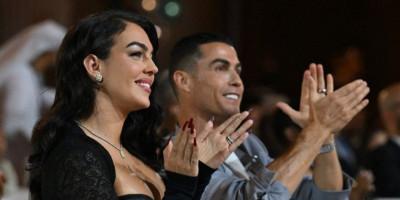 sok!-ronaldo-pravi-svadbu-veka,-a-spisak-zvanica-iznenadio-sve-–-pozvao-samo-ova-tri-fudbalera sok!-ronaldo-pravi-svadbu-veka,-a-spisak-zvanica-iznenadio-sve-–-pozvao-samo-ova-tri-fudbalera