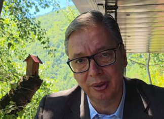 “NISMO DOBILI ODGOVOR DA LI ĆE BITI OBRNUTO” Vučić: Ako naša lista bude poražena na izborima, iste večeri pružićemo ruku blokaderima i čestitati na pobedi (VIDEO) “nismo-dobili-odgovor-da-li-ce-biti-obrnuto”-vucic:-ako-nasa-lista-bude-porazena-na-izborima,-iste-veceri-pruzicemo-ruku-blokaderima-i-cestitati-na-pobedi-(video)