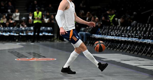 crno-na-belo:-hezonja-je-novi-kralj-klivlenda! crno-na-belo:-hezonja-je-novi-kralj-klivlenda!