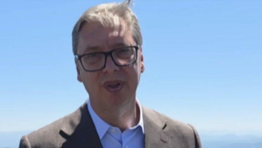 vucic-objavio-snimak-sa-staklenog-vidikovca-na-kablaru:-“kad-tako-jedinstveni-i-ujedinjeni-radimo-onda-mnogo-toga-ostavljamo-iza-sebe” vucic-objavio-snimak-sa-staklenog-vidikovca-na-kablaru:-“kad-tako-jedinstveni-i-ujedinjeni-radimo-onda-mnogo-toga-ostavljamo-iza-sebe”