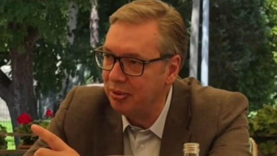 “kako-je-gospoda-marina-postidela-drobnjaka-i-mene”-vucic:-drobnjak-posebno-pocrveneo,-jer-nam-je-lekciju-ocitala-jedna-dragacevka-(video) “kako-je-gospoda-marina-postidela-drobnjaka-i-mene”-vucic:-drobnjak-posebno-pocrveneo,-jer-nam-je-lekciju-ocitala-jedna-dragacevka-(video)