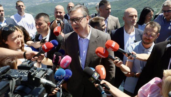 “sto-obmanjujete-ljude?”-vucic-ostro-odgovorio-n1:-nije-nam-gorivo-najskuplje-u-regionu-–-“to-je-jos-jedna-od-manipulacija-kojom-se-sluzite”