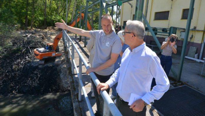 ugrozeno-funkcionisanje-hidrosistema-dtd:-zbog-niskog-vodostaja-ministar-glamocic-posetio-bezdan