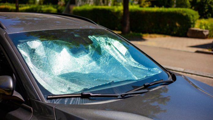 automobil-se-na-suncu-zagreje-na-76-stepeni!-poznati-automobilista-upozorava:-“ne-radite-ove-3-stvari,-ja-koristim-peskir”