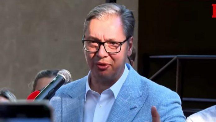 vucic-najavio-nove-mere-za-bolji-standard:-jeftiniji-lekovi-od-sutra,-od-septembra-finansijska-pomoc,-a-od-decembra-vece-plate-i-penzije