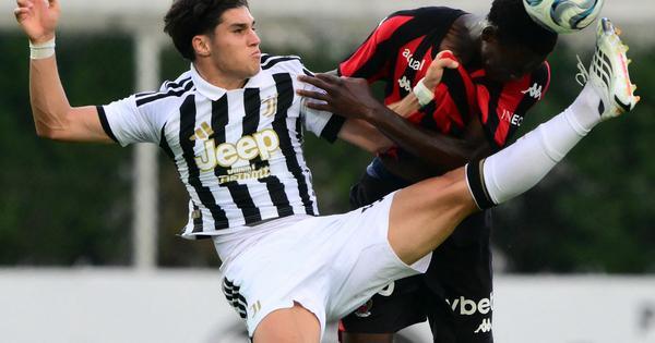 juventus-moze-bez-vlahovica,-vasilije-adzic-rezirao-pobedu-nad-nicom!-/video/ juventus-moze-bez-vlahovica,-vasilije-adzic-rezirao-pobedu-nad-nicom!-/video/