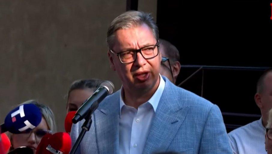 vucic-u-opstini-knjazevac:-predsednik-srbije-obisao-mobilnu-ambulantu-u-selu-vasilj-i-najavio-razgovor-s-putinom vucic-u-opstini-knjazevac:-predsednik-srbije-obisao-mobilnu-ambulantu-u-selu-vasilj-i-najavio-razgovor-s-putinom