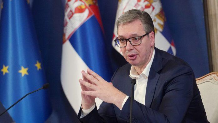 “srbija-nece-biti-parking-za-migrante”-vucic-o-situaciji-u-spaniji:-“nama-to-ne-moze-da-se-desi”