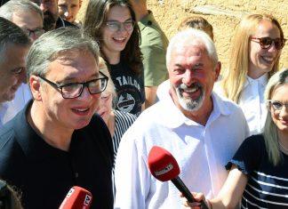 “Uzmite gradsku vodu, bunare zadržite”! Vučić: “Osiguraćete budućnost sebi i svojoj deci, to je ulaganje u budućnost “uzmite-gradsku-vodu,-bunare-zadrzite”!-vucic:-“osiguracete-buducnost-sebi-i-svojoj-deci,-to-je-ulaganje-u-buducnost