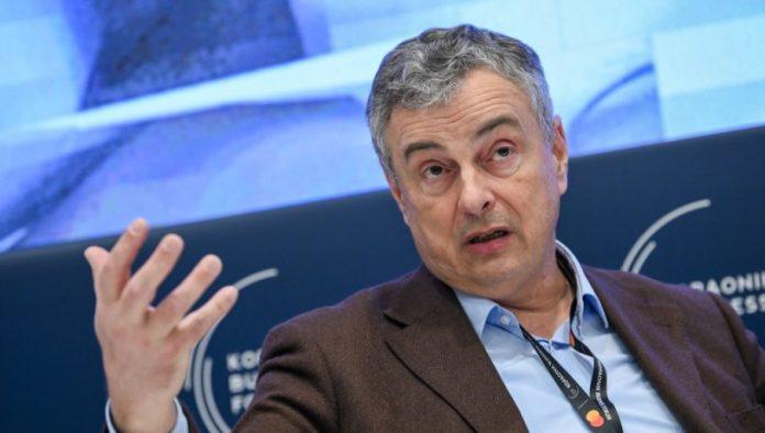vucic-zestoko-odgovorio-soskicu:-kod-njih-evro-200-dinara-i-manje-plate,-kod-nas-rast-i-stabilnost
