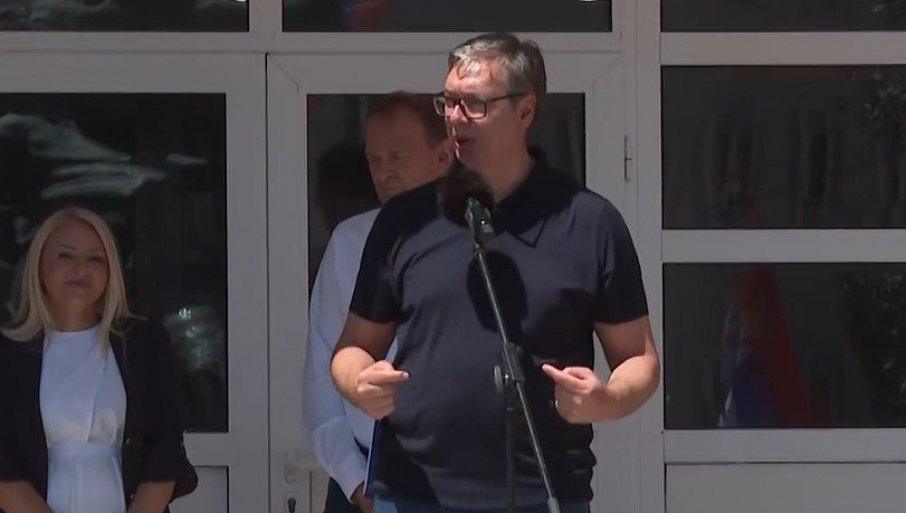 vucic:-prosecna-plata-u-babusnici-798-evra-predsednik-najavio-nova-ulaganja-i-razvoj-juga-srbije vucic:-prosecna-plata-u-babusnici-798-evra-predsednik-najavio-nova-ulaganja-i-razvoj-juga-srbije