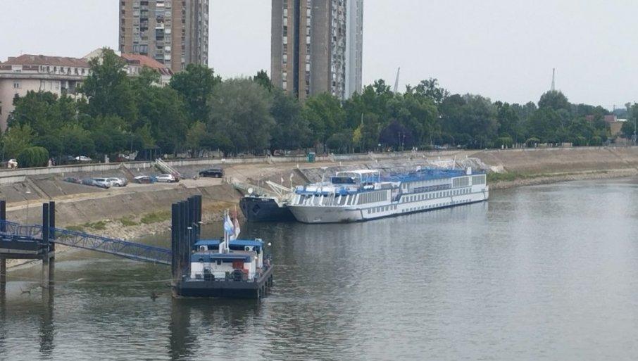 kad-dunav-presusuje-i-privreda-u-plicaku:-vodostaj-najvece-evropske-reke-zbog-tropskih-vrucina-u-nezapamcenom-padu kad-dunav-presusuje-i-privreda-u-plicaku:-vodostaj-najvece-evropske-reke-zbog-tropskih-vrucina-u-nezapamcenom-padu