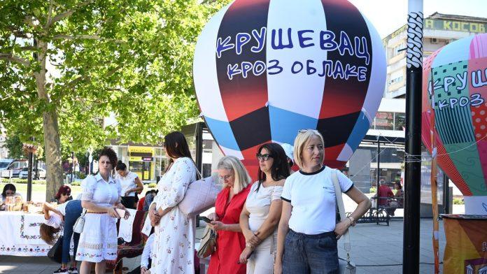 ekspo-karavan-stigao-u-krusevac:-paviljon-igre-donosi-deo-atmosfere-svetske-izlozbe,-bogat-program-za-sve-generacije-(foto)