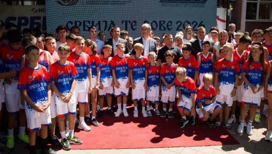 vise-od-400-mladih-sportista-iz-regiona-i-dijaspore-stiglo-u-beograd:-dom-ucenika-„patrijarh-pavle”-domacin-sportskog-kampa-„srbija-te-zove” vise-od-400-mladih-sportista-iz-regiona-i-dijaspore-stiglo-u-beograd:-dom-ucenika-„patrijarh-pavle”-domacin-sportskog-kampa-„srbija-te-zove”