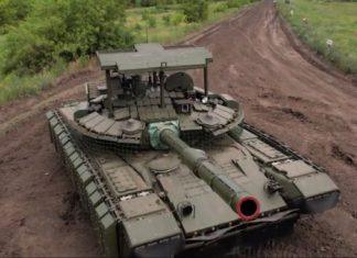 RUSKA ČELIČNA ZVER DOBILA NOVI OKLOP! Ovo je najnovija verzija tenka T-80 – da li je nepobediv? (FOTO/VIDEO) ruska-celicna-zver-dobila-novi-oklop!-ovo-je-najnovija-verzija-tenka-t-80-–-da-li-je-nepobediv?-(foto/video)