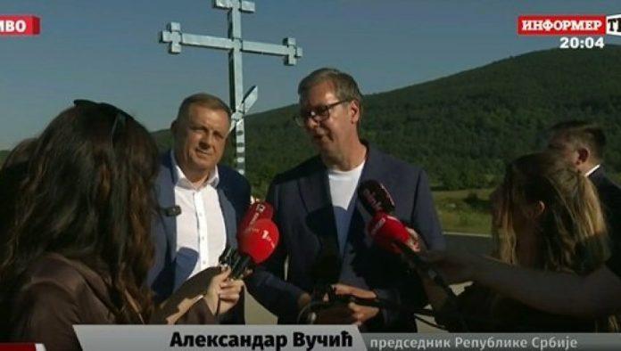 vucic-i-dodik-na-manjaci:-narod-odusevljeno-docekao-predsednika-srbije