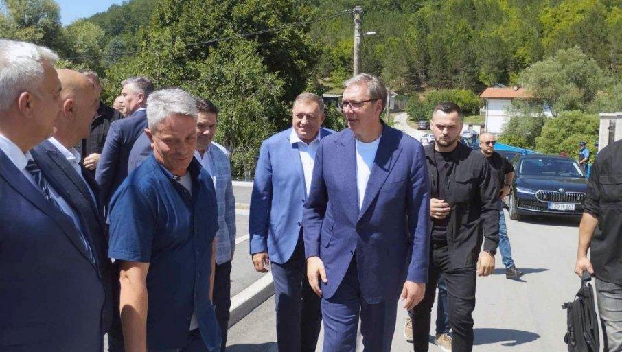 vuciceva-poruka-odzvanja:-ne-postoje-srbijanci,-bosanski-ili-hrvatski-srbi,-mi-smo-svi-srbi vuciceva-poruka-odzvanja:-ne-postoje-srbijanci,-bosanski-ili-hrvatski-srbi,-mi-smo-svi-srbi