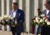 “JEDAN OD NAJSTRAŠNIJIH, HLADNOKRVNIJIH ZLOČINA ZA KOJI NIKO NIJE ODGOVARAO” Vučić na Petrovačkoj cesti položio venac i odao poštu stradalim “jedan-od-najstrasnijih,-hladnokrvnijih-zlocina-za-koji-niko-nije-odgovarao”-vucic-na-petrovackoj-cesti-polozio-venac-i-odao-postu-stradalim