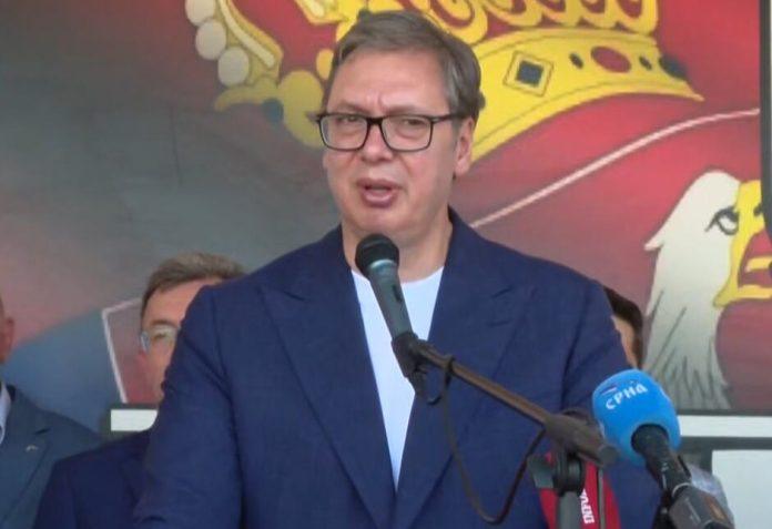 “rata-nece-biti-zbog-snage-srbije”-mocna-vuciceva-poruka:-mi-nikoga-ne-diramo,-ne-napadamo,-ali-cemo-uvek-biti-u-stanju-da-zastitimo-svoj-narod-(video)
